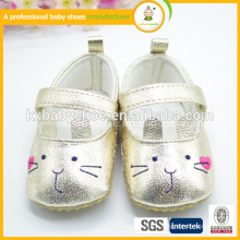 Heiße verkaufende schöne silberne PU-lederne Schuhe für Babys